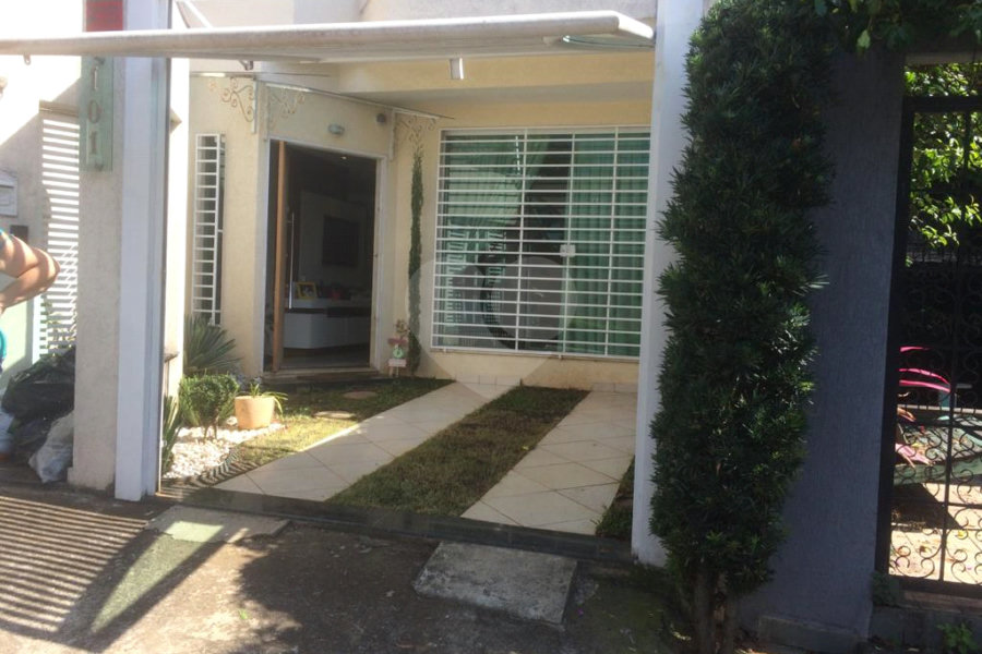 Casa à venda com 4 quartos, sendo 3 suítes, em Santana, São Paulo, SP