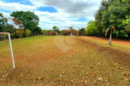 Chácara à venda com 3 quartos, sendo 1 suíte, em Chácara Flora Araraquara, Araraquara, SP