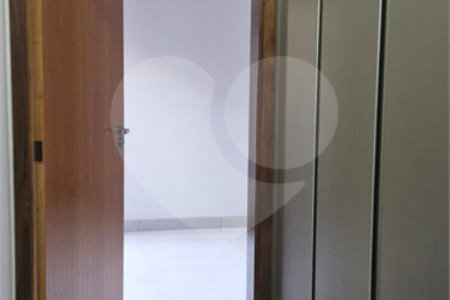 Casa à venda com 3 suítes no condomínio Campos do Conde Ii, Paulínia - SP
