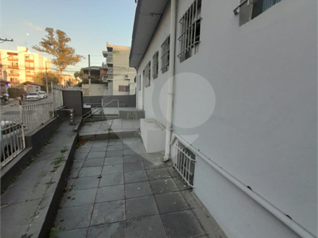 Casa Térrea para alugar com 5 quartos em Campo Limpo, São Paulo, SP
