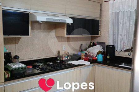 Casa à venda com 2 quartos, sendo 1 suíte, no condomínio Residencial 400, Rio de Janeiro - RJ