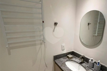 Apartamento à venda com 2 quartos, sendo 1 suíte,  em Santo Amaro, São Paulo, SP