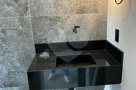 Casa à venda com 4 suítes no condomínio Residencial Costa das Areias, Salto - SP