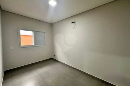 Casa à venda com 3 quartos, sendo 1 suíte, no condomínio Residencial Villa Verona, Sorocaba - SP