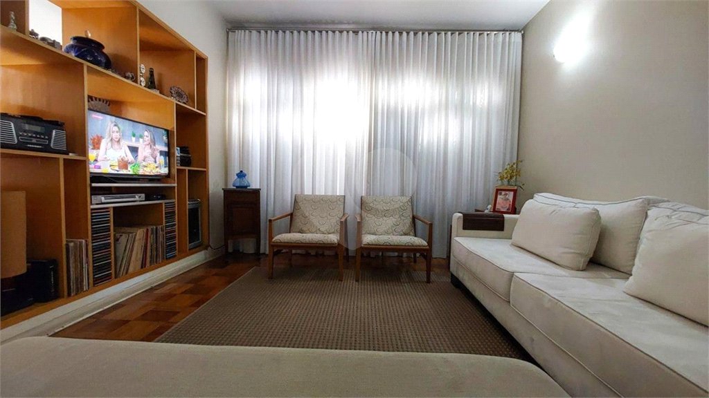 Casa à venda com 3 quartos, sendo 1 suíte,  em Vila Paulista, São Paulo, SP