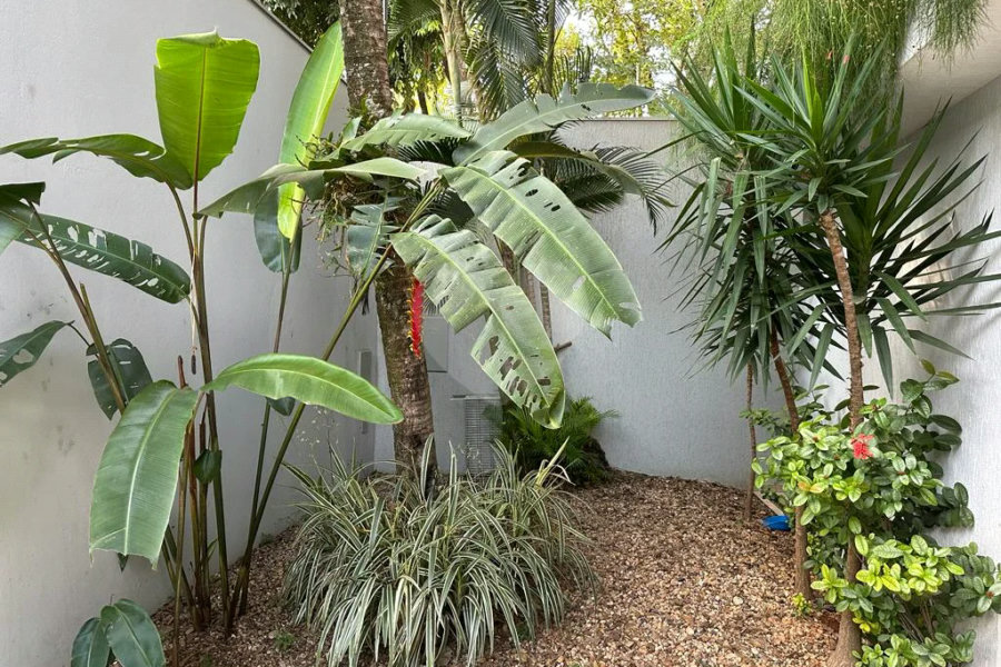 Casa assobradada à venda no bairro Nova Piracicaba, em Piracicaba/SP.