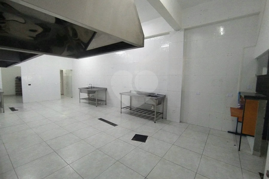 Prédio à venda em Imirim, São Paulo, SP
