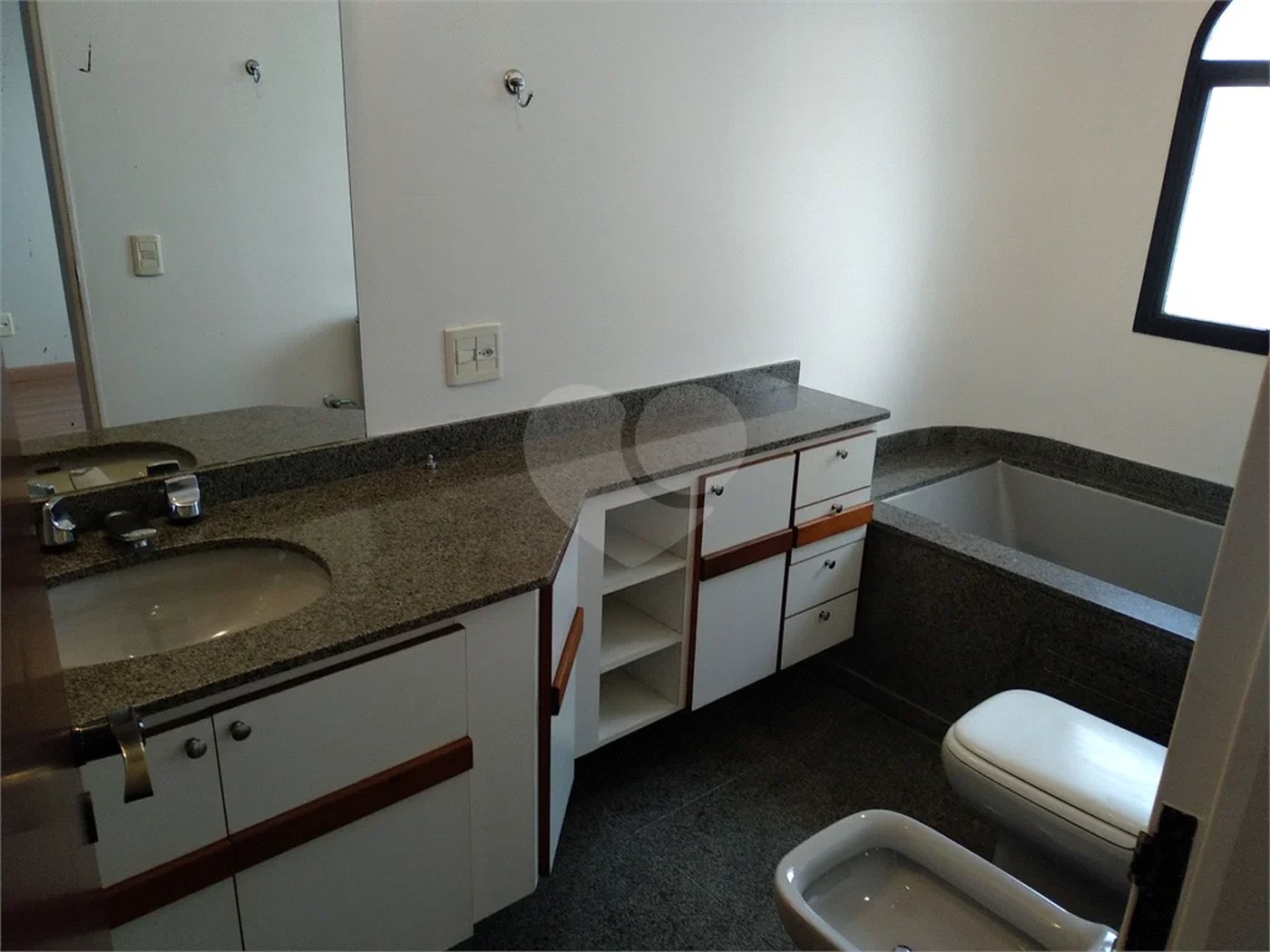 Apartamento para alugar com 4 suítes em Alto da Boa Vista, São Paulo, SP