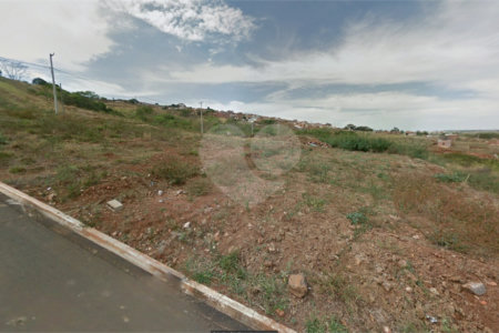 Terreno no Prolongamento do Jardim das Torres