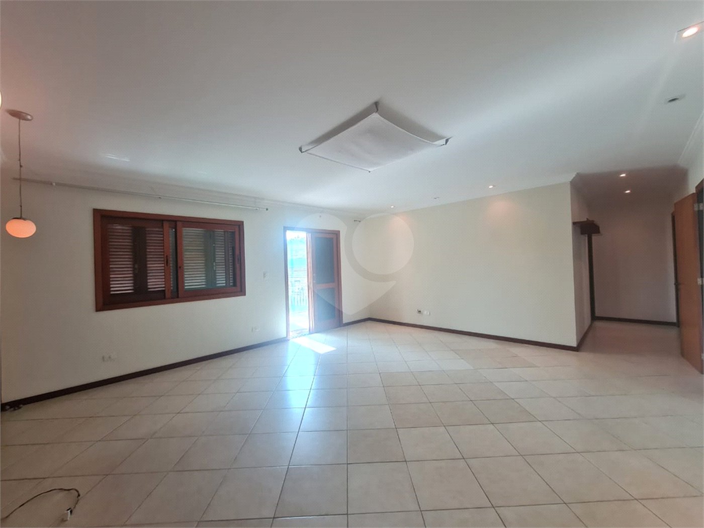 Casa à venda com 3 suítes em Interlagos, São Paulo, SP