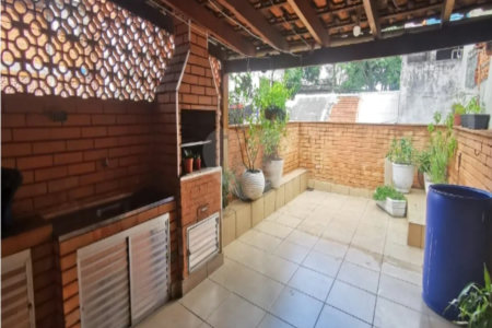 Casa com 130m², 2 quartos, à venda no Cambucí