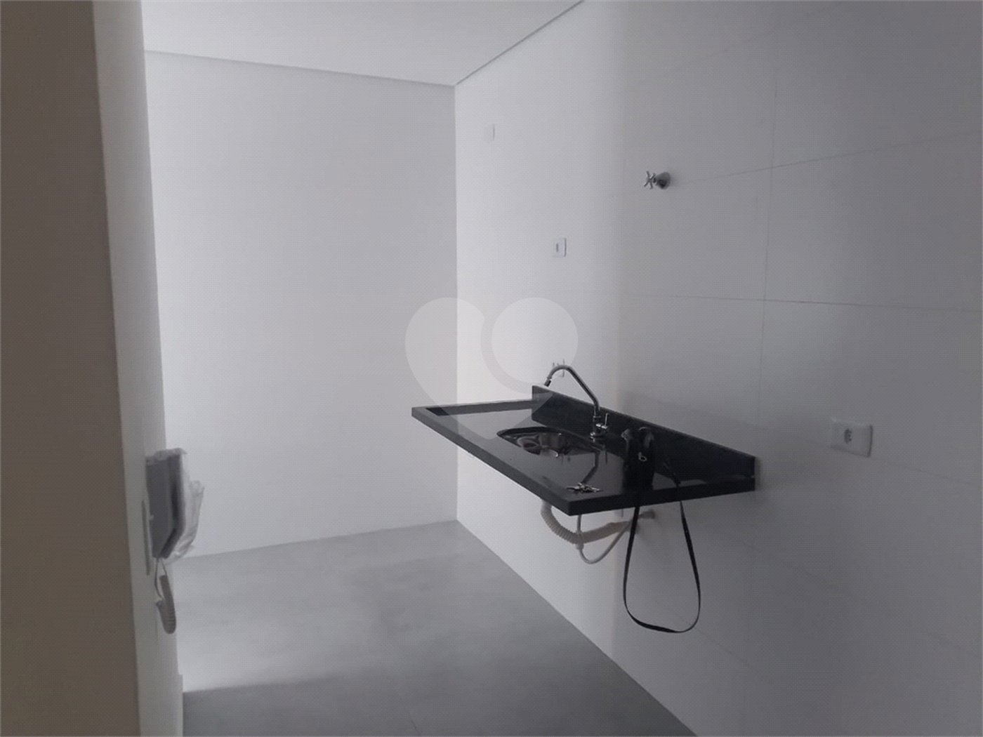 Apartamento Novo com 2 Dormitórios, Elevador na Vila Gustavo. Aceita Pet.