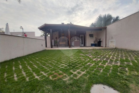 Casa Térrea Disponível para Locação e Venda no Condomínio Vilaggio Capriccio