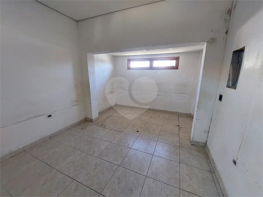 Casa Comercial com 4 salões à venda - Centro | Atibaia