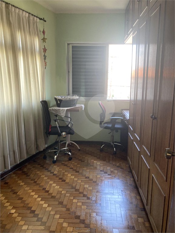 Casa com 4 dormitórios na Saúde.