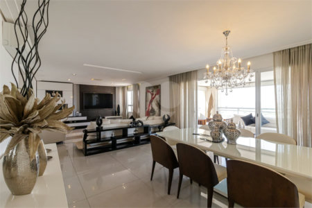 APARTAMENTO IPIRANGA COM 4 SUÍTES E 3 VAGAS - REFORMADO!