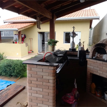 Casa á venda em Atibaia - SP