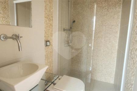 Cobertura 380m² - 4 quartos - Vila Nova Conceição em Frente a Praça Pereira Coutinho