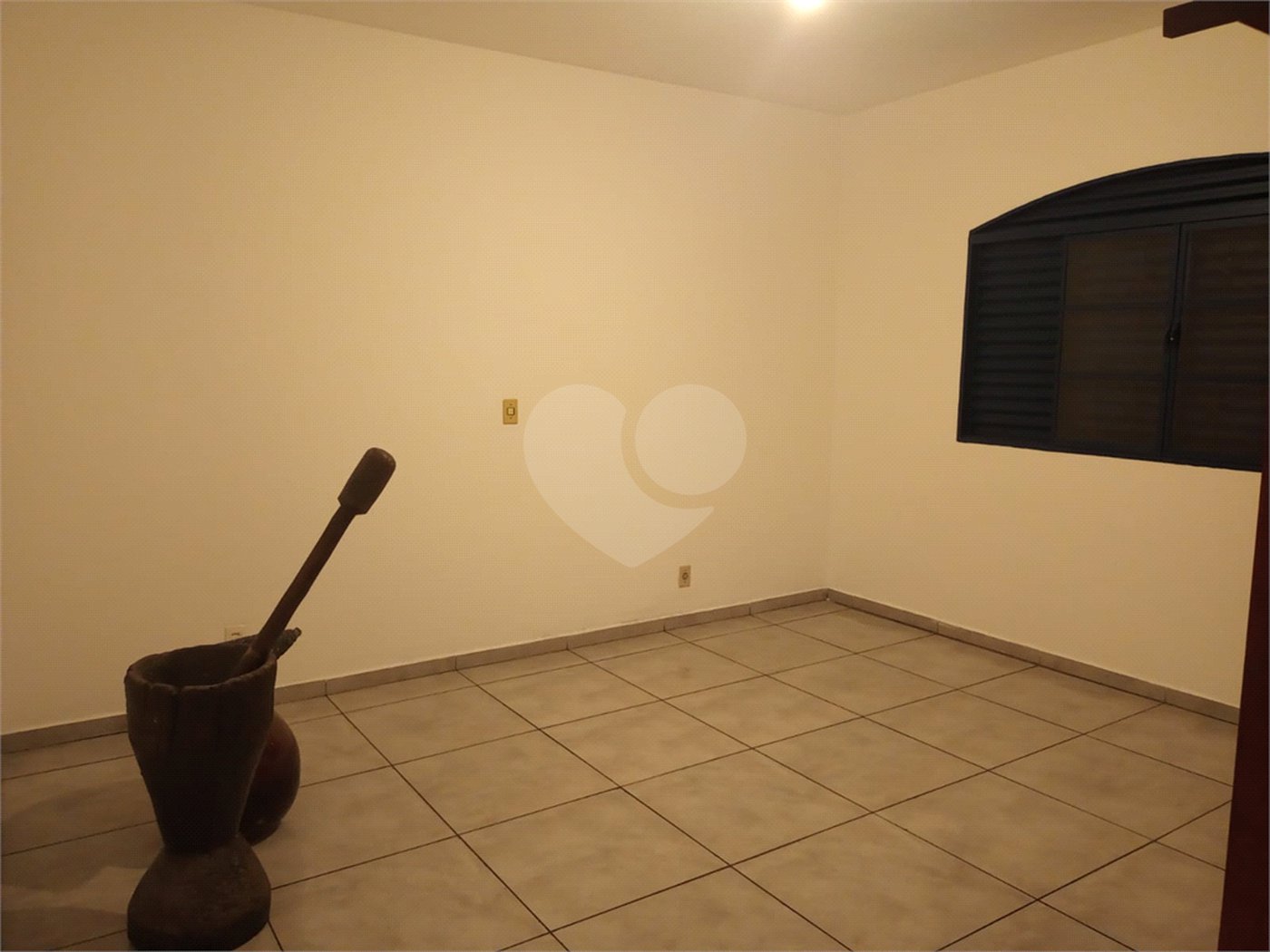 Casa à Venda no Residencial Samambaia – 200 m² de Área Construída