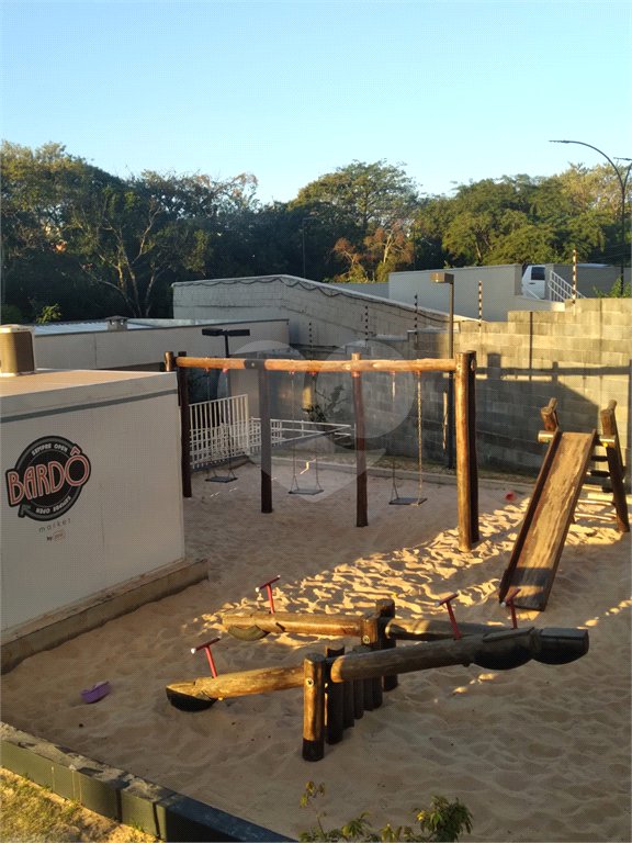 Apartamento à Venda no Parque dos Manacás