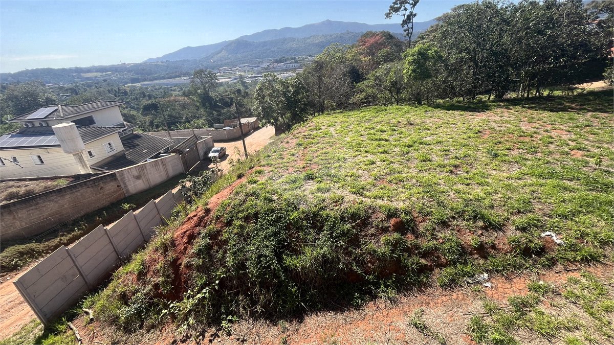 Terreno a Venda com 1000m2 no Jd Estancia Brasil em Atibaia