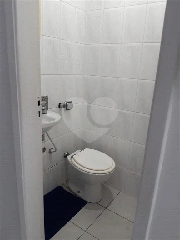 Sala com consultório odontológico à venda na Liberdade
