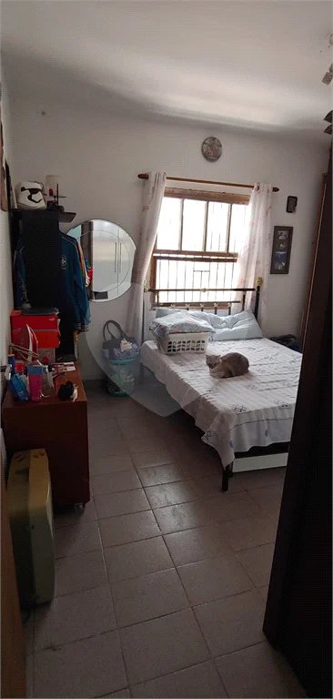Casa com 156 m², 2 quartos, garagem para 3 carros, à venda no bairro Cerâmica em São Caetano do Sul