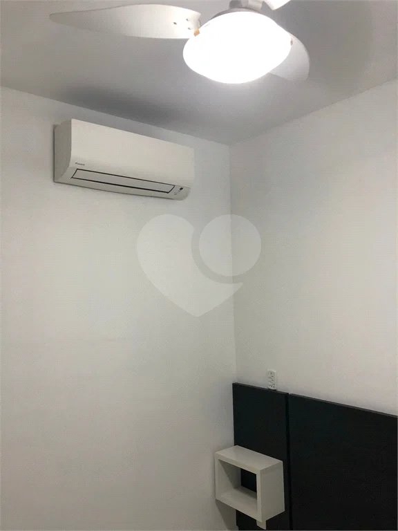 Apartamento à venda com 2 quartos, sendo 1 suíte,  em Campo Belo, São Paulo, SP