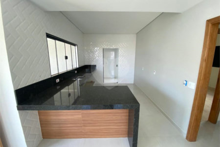 Casa térrea nova para venda no Parque Belvedere