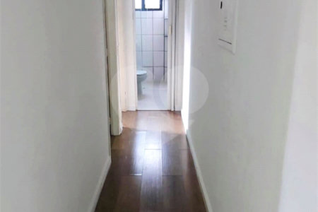 Apartamento à venda no condomínio Torres do Taboão, com 56m²