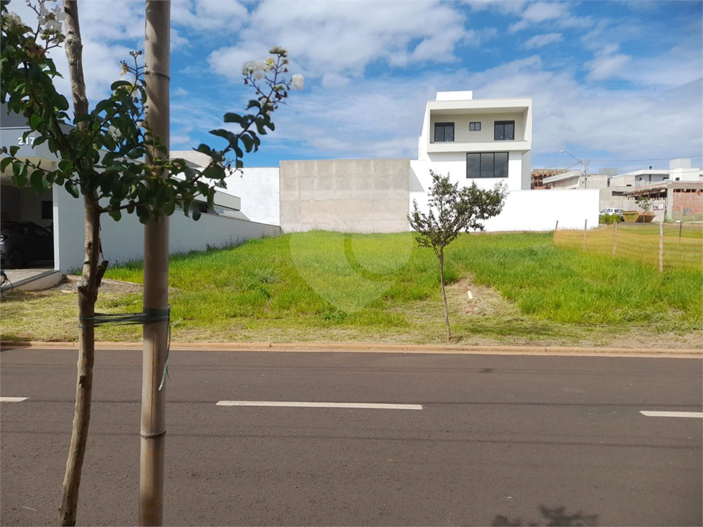 Terreno à Venda no Condomínio Faber IV – São Carlos/SP