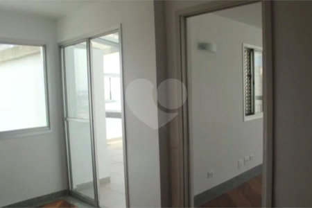 Cobertura com 130m², 3 quartos, sendo 2 suítes, 2 garagens, à venda no Jardim Marajoara
