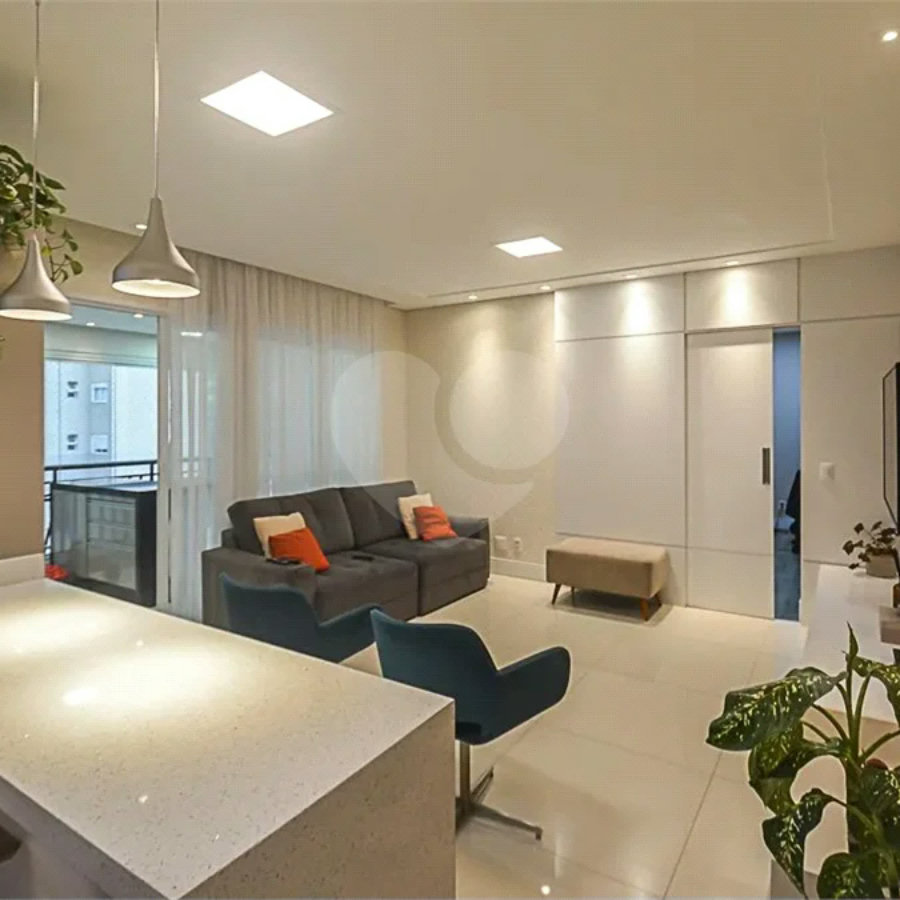Espaço, conforto e uma localização privilegiada fazem deste apartamento mobiliado no Baeta Neves, em São Bernardo do Campo, uma excelente opção para seu novo lar. Com 118 m², três dormitórios e quatro banheiros, o imóvel oferece ambientes amplos para acomodar a família e receber amigos com comodidad