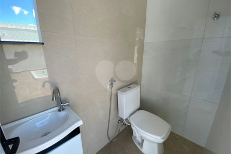 Casa térrea com piscina para venda no Residencial Arcoville