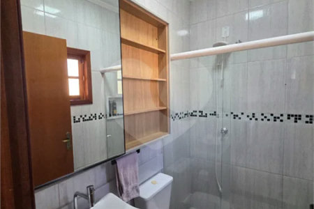 Casa com 3 dormitórios e piscina no Condomínio Cafezal VI em Itupeva SP
