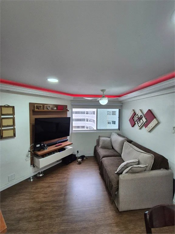 Apartamento à venda com 3 quartos, sendo 1 suíte, em Jardim Olympia, São Paulo, SP