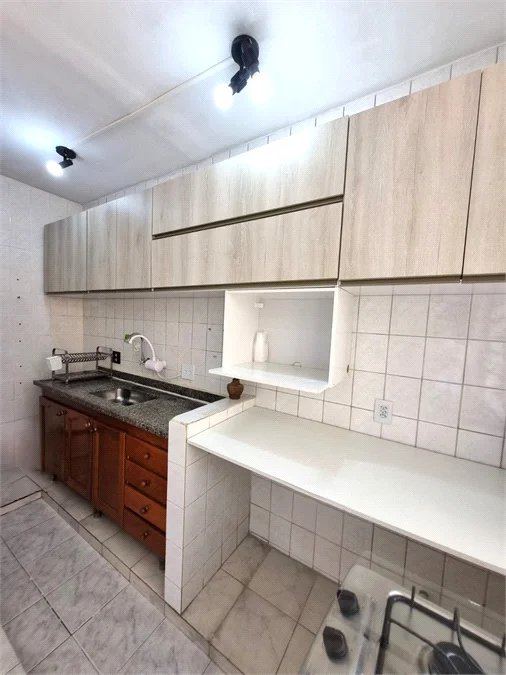 Sobrado à venda com 3 quartos, sendo 1 suíte,  em Jardim Ester Yolanda, São Paulo, SP