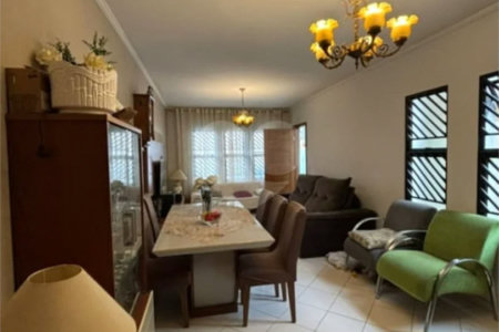 Casa com 3 quartos e 1 vagas no Gopouva