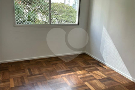 locação dois dormitorios Moema Pássaros