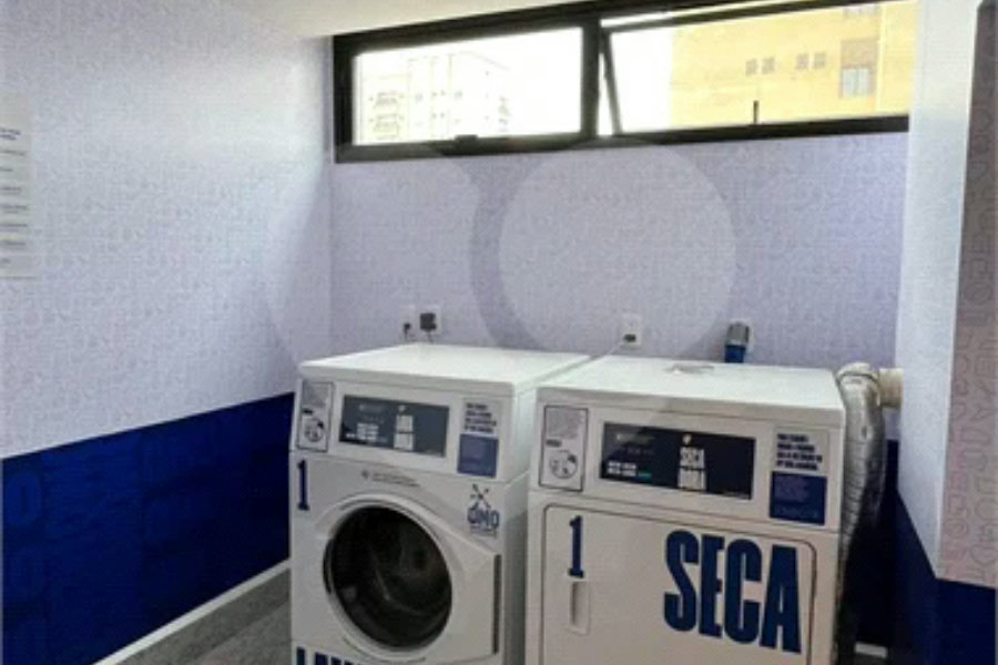 Apartamento à venda com 2 quartos, sendo 1 suíte, no Centro, Poços de Caldas - MG