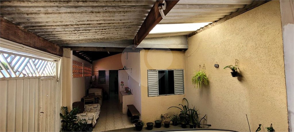 Casa térrea em Ibaté/SP.