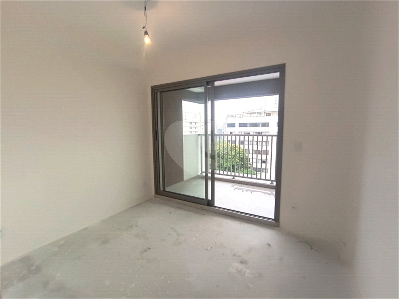 Studio de 22m2 com sacada à venda na Vila Mariana