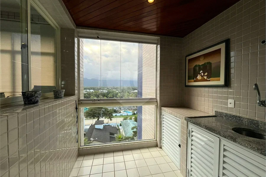 Apartamento à venda com 2 quartos, sendo 1 suíte, em Riviera de São Lourenço, Bertioga, SP