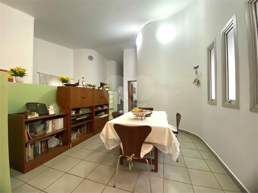 Casa térrea com 3 quartos para alugar no Jardim dos Estados, São Paulo - SP