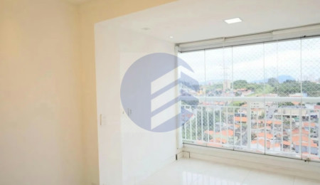 Apartamento à venda com 3 quartos, sendo 1 suíte,  em Cidade São Francisco, São Paulo, SP