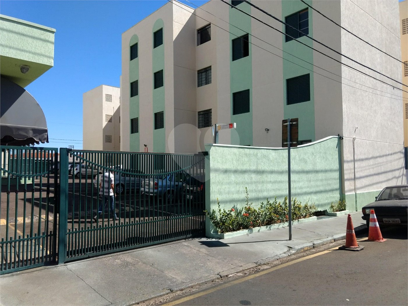 Apartamento no Condomínio Residencial Itaipu