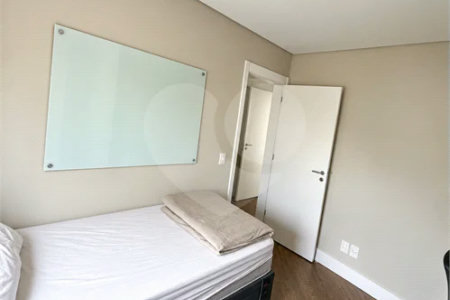 Apartamento com 3 dormitórios, 1 suíte, sala ampliada, varanda gourmet, planejados e 2 vagas. Condomínio com lazer completo e ótima localização em São Bernardo do Campo.