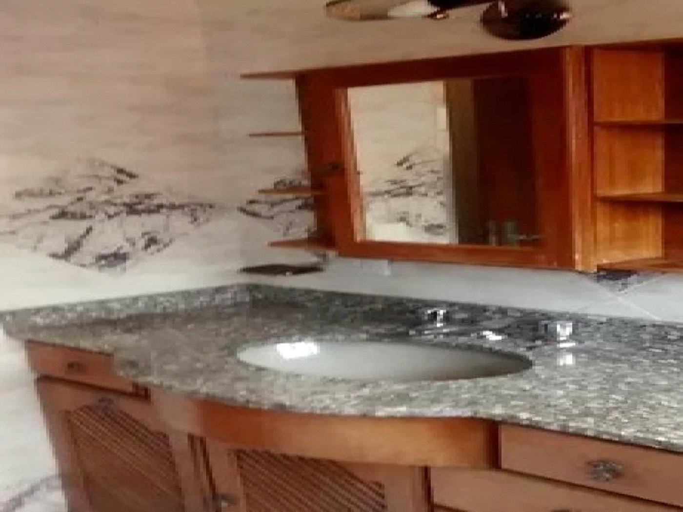 Casa à venda com 3 quartos, sendo 1 suíte,  em Vila Campesina, Osasco, SP