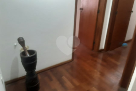 Bela casa com boa localização no bairro Portal do Sol