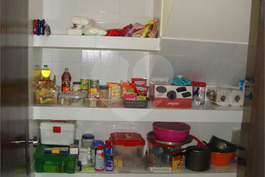 Chácara à venda com 5 quartos, sendo 2 suítes, em Jardim Arujá, Arujá, SP